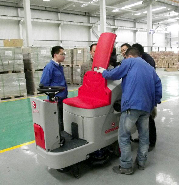 全自動洗地機(jī) 全自動洗地機(jī)